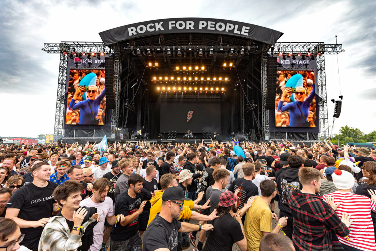 Slam at Royal Republic