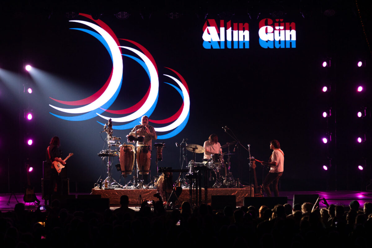 Altin Gun at Inside Seaside festival 2025