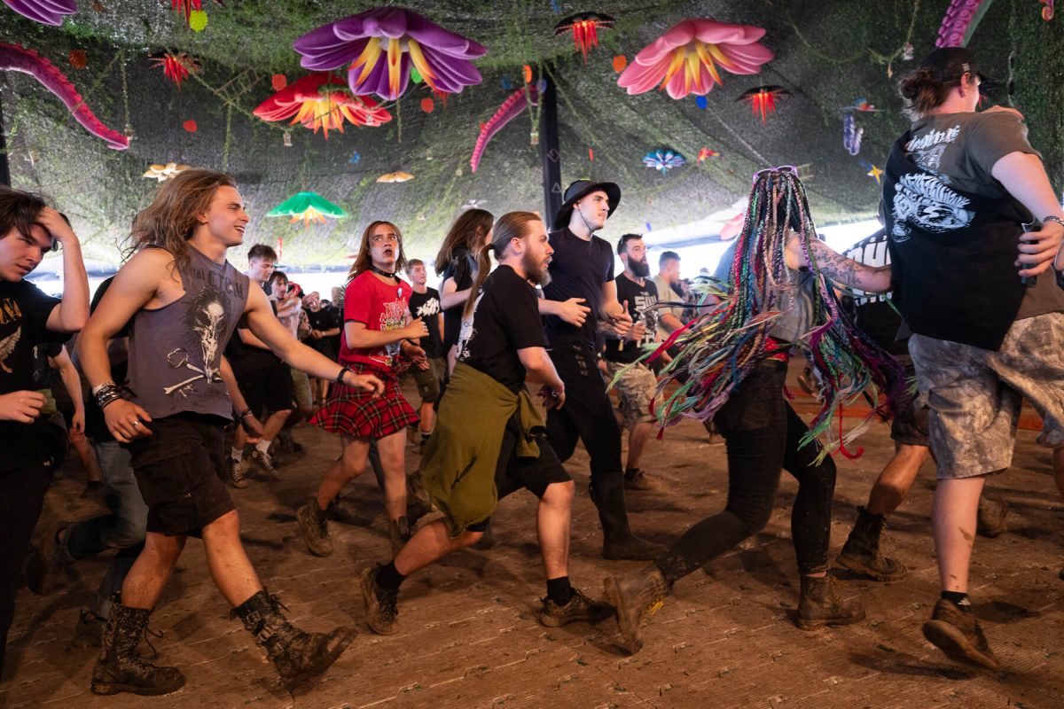 Dancing Festival People at Rock For People