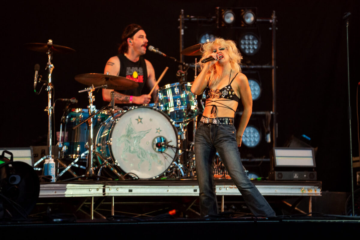 Amyl and The Sniffers