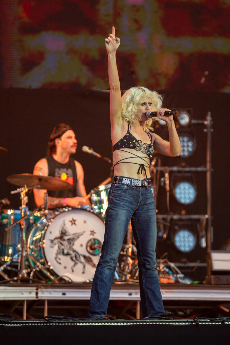 Amyl and The Sniffers